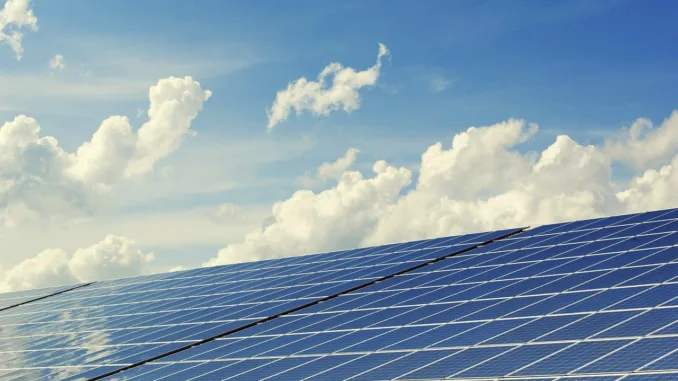 photovoltaic-2138992_1280
