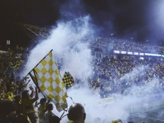 stadium-931975_1280