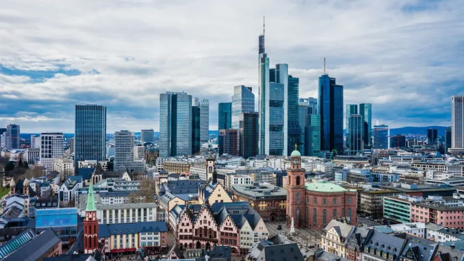 frankfurt-ga6339c813_1280 (1)