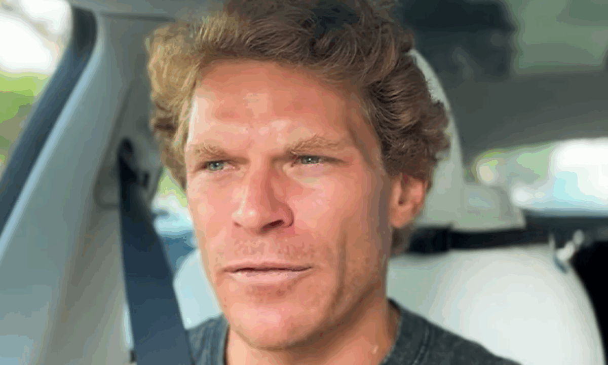 Julian Hosp flunkerte beim Verkauf von Krypto-Unternehmen Cake –  Block-Builders.de