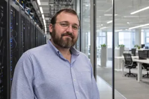 JPMorgan bei ETH, Charles Hoskinson (ADA) mit „Hauptwerk“ — Block-Builders Briefing